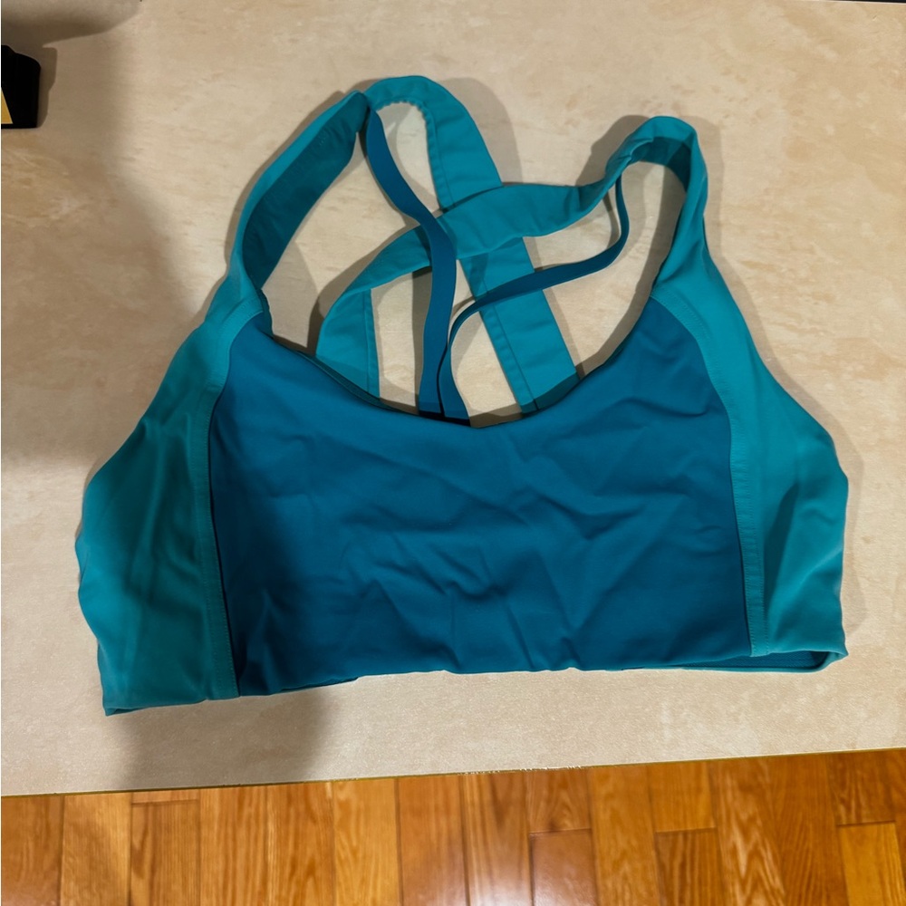 Lululemon greenish blue and teal energy sports bra - like new size large